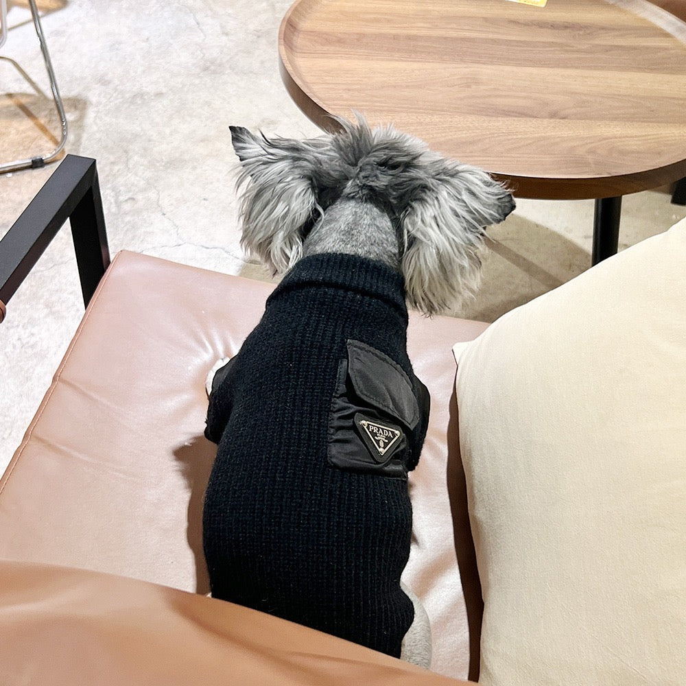 P - Sweater with Pocket E1