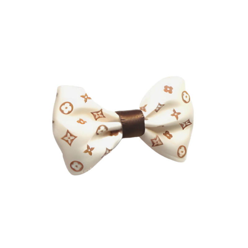 L - Hair Clip as Bow Tie E2