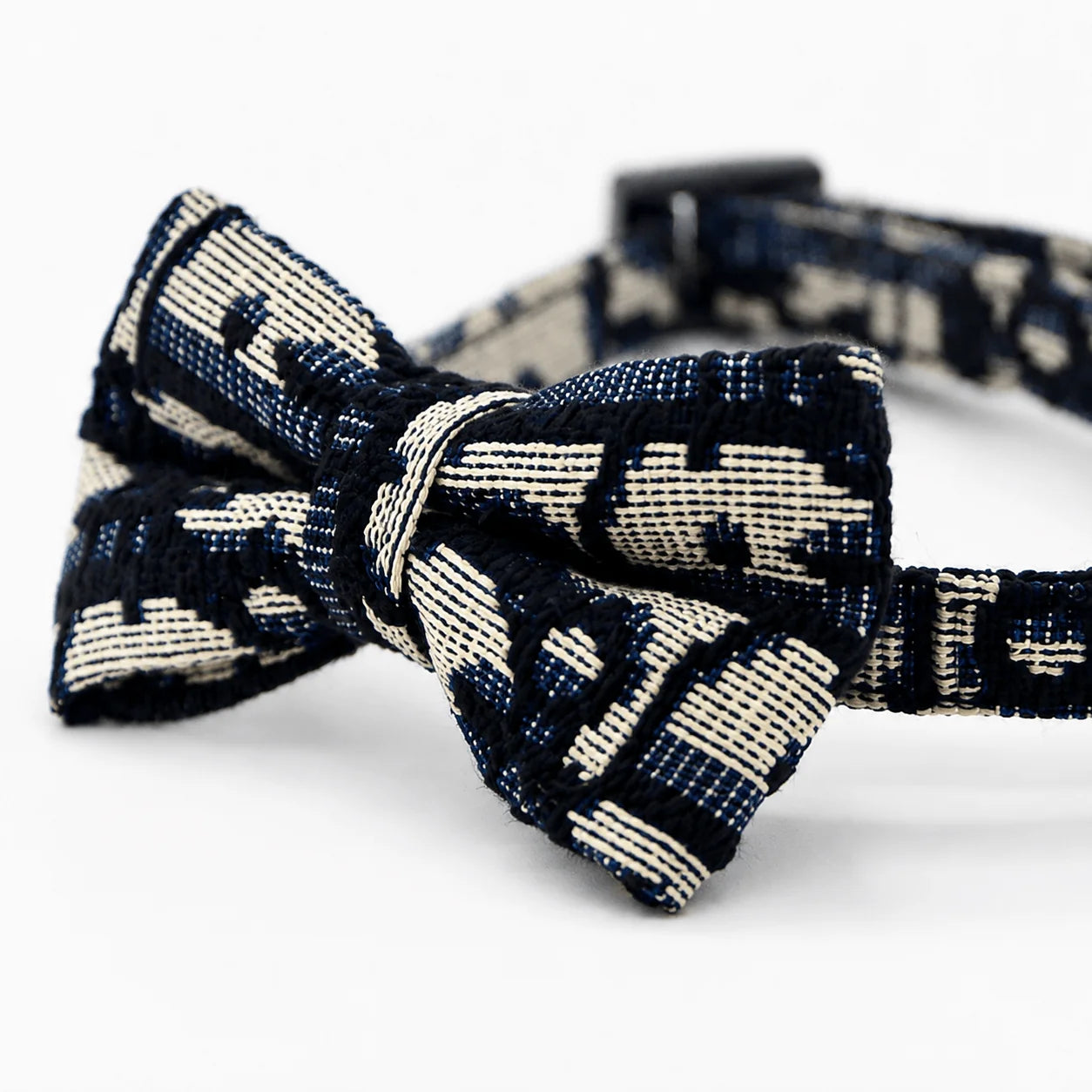 Midnight Weave Collar & Leash